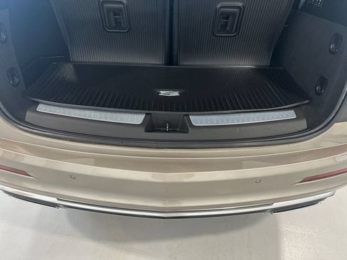 Used 2022 Cadillac XT6 Premium Luxury AWD/4WD image 27