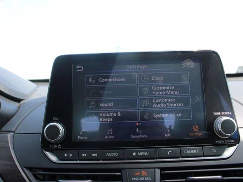 Used 2024 Nissan Altima 2.5 SV FWD image 36