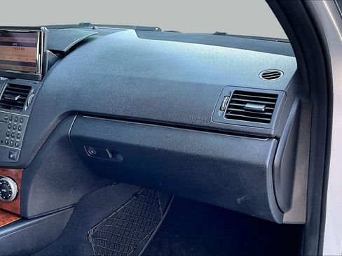 Used 2011 Mercedes-Benz C 300 4MATIC Sedan image 17