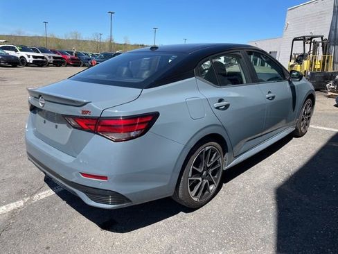 Used 2024 Nissan Sentra SR w/ SR Premium Package FWD image 5