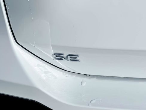 New 2026 Volkswagen Tiguan SE image 25