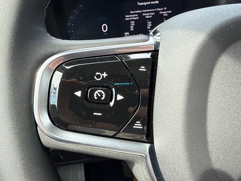 New 2027 Volvo XC90 B6 Plus AWD/4WD image 14
