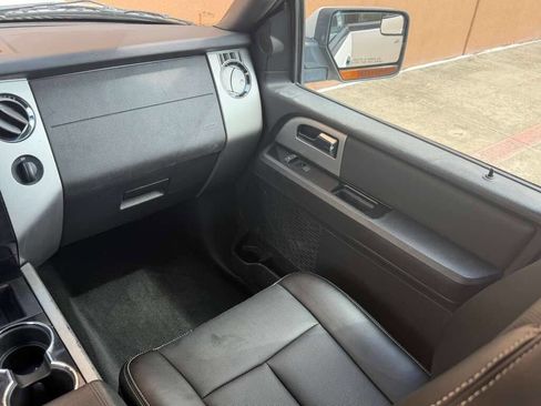 Used 2012 Ford Expedition EL Limited RWD image 39