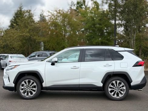 Used 2025 Toyota RAV4 XLE Premium w/ Weather Package AWD/4WD image 2