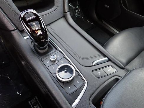 Used 2024 Cadillac XT5 Premium Luxury image 21