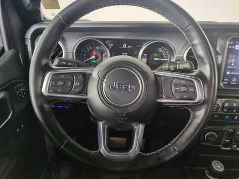 Used 2021 Jeep Wrangler Unlimited Sahara w/ Cold Weather Group AWD/4WD image 14