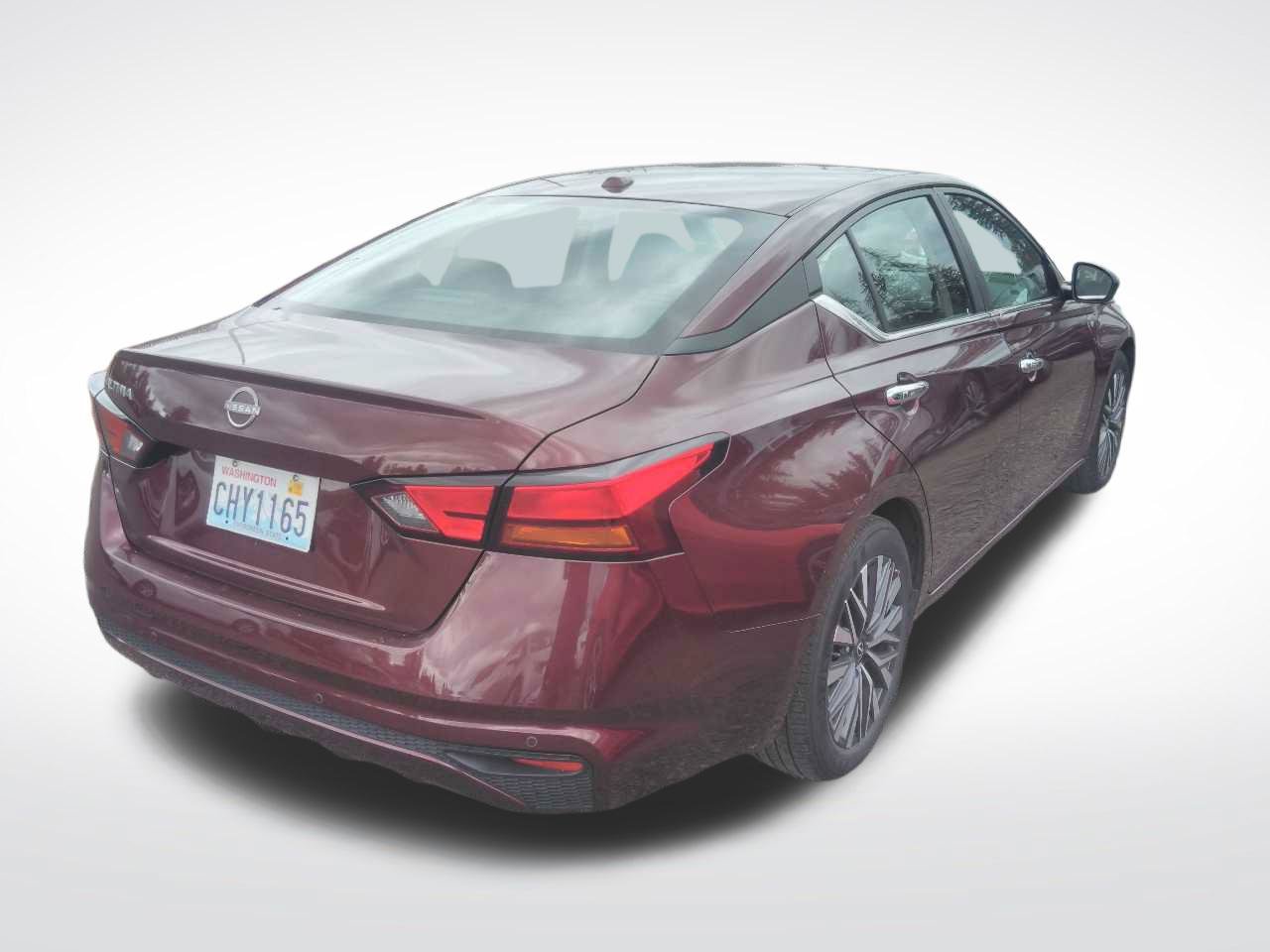 Used 2025 Nissan Altima 2.5 SV FWD image 9