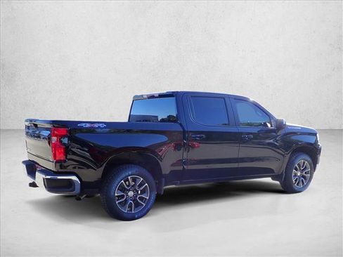 Used 2022 Chevrolet Silverado 1500 LT image 4