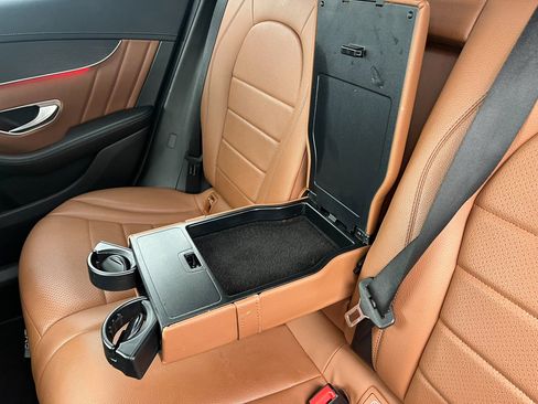 Used 2022 Mercedes-Benz GLC 300 4MATIC Coupe image 23