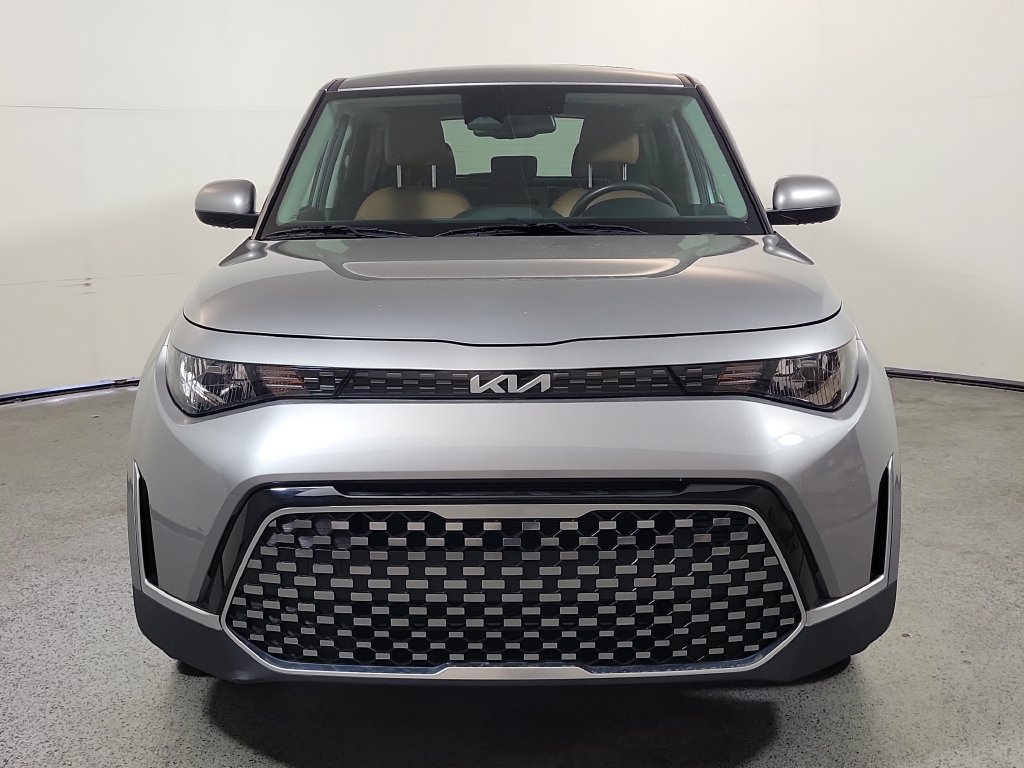 Used 2024 Kia Soul EX w/ Option Group 015 FWD image 2