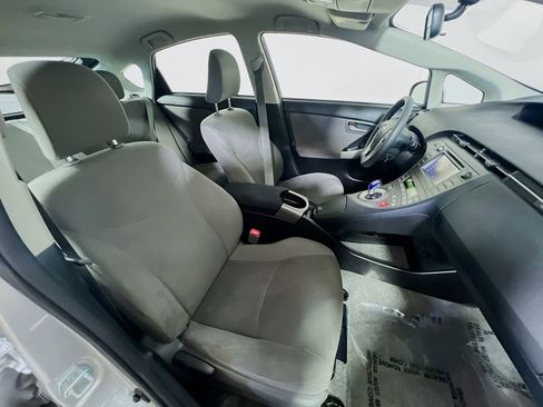 Used 2013 Toyota Prius Two FWD image 23