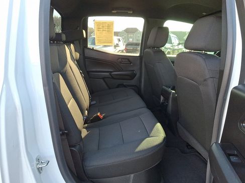 Used 2024 Chevrolet Colorado Trail Boss w/ Technology Package image 15