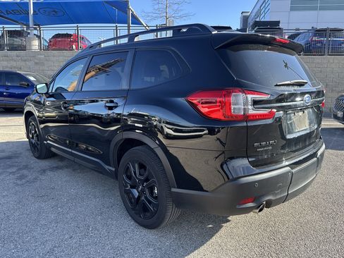Used 2023 Subaru Ascent Onyx Edition image 5