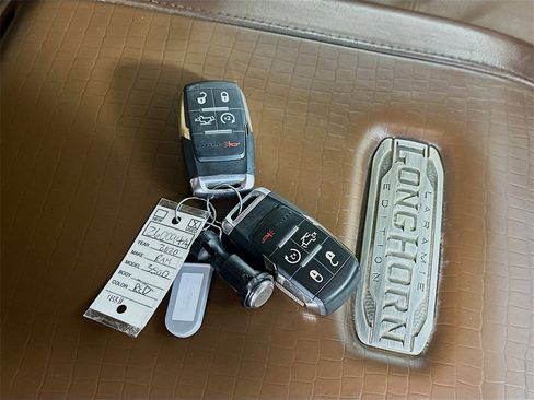 Used 2020 RAM 3500 Limited image 36