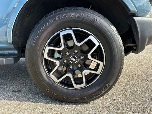 Used 2023 Ford Bronco Outer Banks image 12