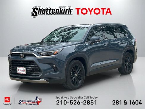 Used 2024 Toyota Grand Highlander Limited image 1