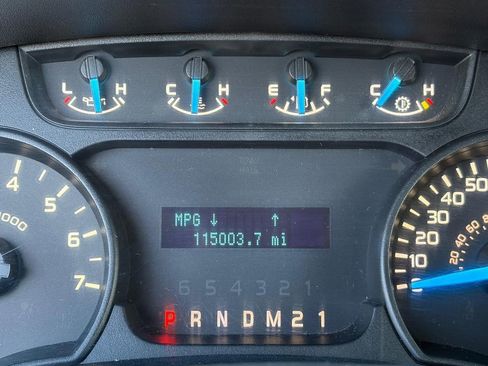 Used 2013 Ford F150 XL w/ Mid Equipment Group AWD/4WD image 12
