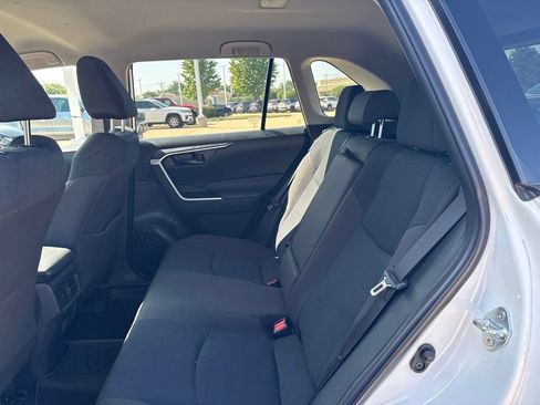 Used 2025 Toyota RAV4 LE AWD/4WD image 19