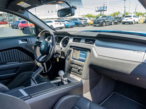 Used 2013 Ford Mustang Shelby GT500 RWD image 17