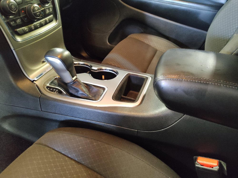 Used 2018 Jeep Grand Cherokee Laredo RWD image 26