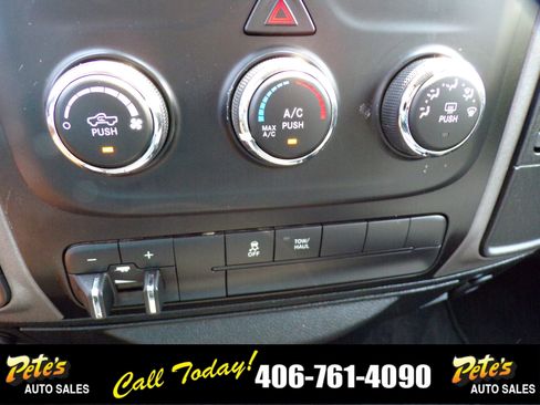 Used 2017 RAM 1500 Express w/ Express Value Package image 24