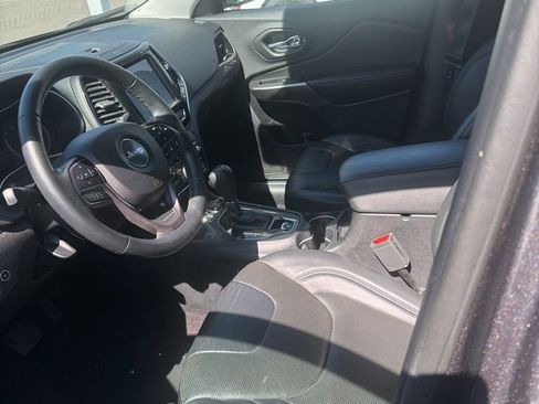 Used 2019 Jeep Cherokee Limited w/ Luxury Group image 7