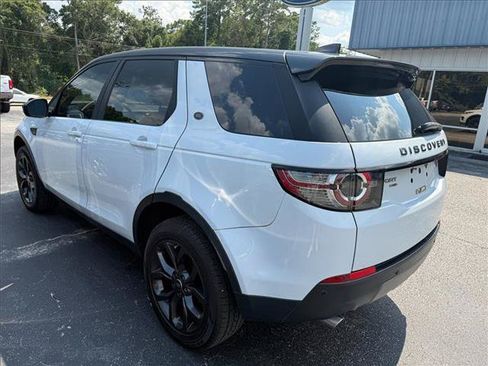Used 2019 Land Rover Discovery Sport HSE AWD/4WD image 17
