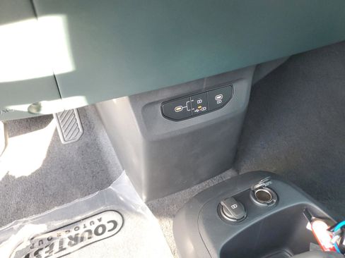 New 2025 Kia EV6 Wind image 17