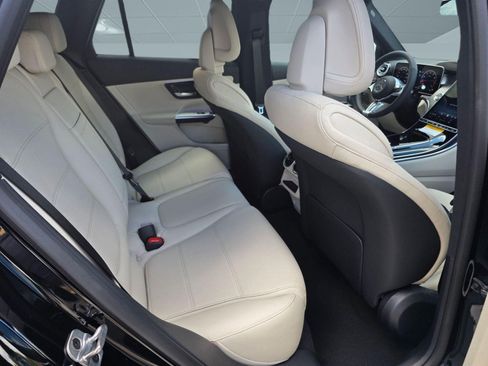 New 2026 Mercedes-Benz GLC 300 4MATIC image 21