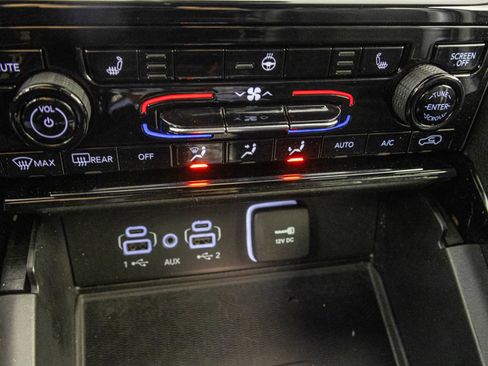 Used 2023 Jeep Grand Cherokee L Altitude image 28