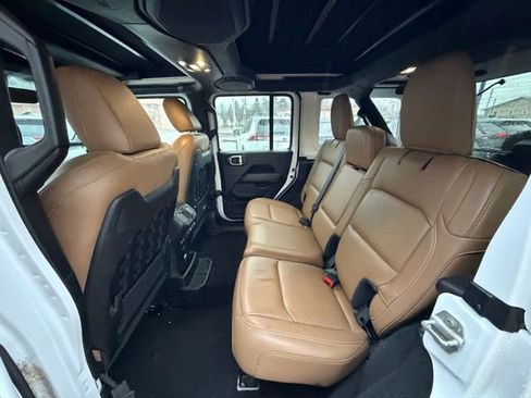 Used 2021 Jeep Wrangler Unlimited Rubicon image 16