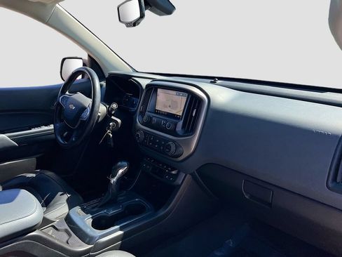 Used 2022 Chevrolet Colorado Z71 AWD/4WD image 28