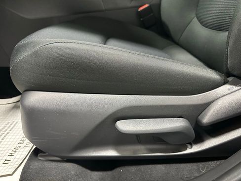 Used 2025 Toyota RAV4 LE image 12