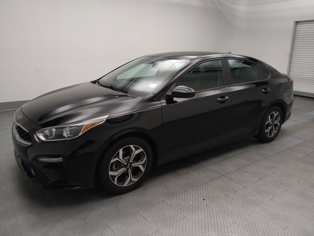 Used 2019 Kia Forte LXS FWD image 2