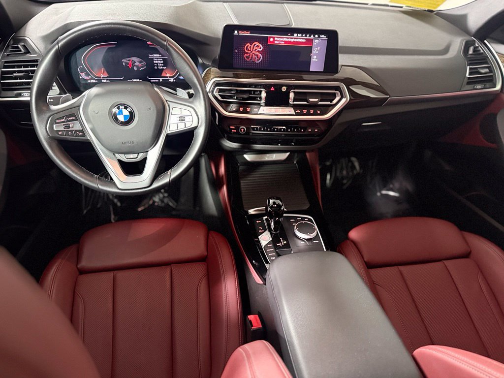 Used 2023 BMW X4 xDrive30i AWD/4WD image 11