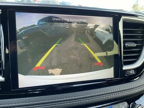 New 2026 Chrysler Pacifica Select image 11