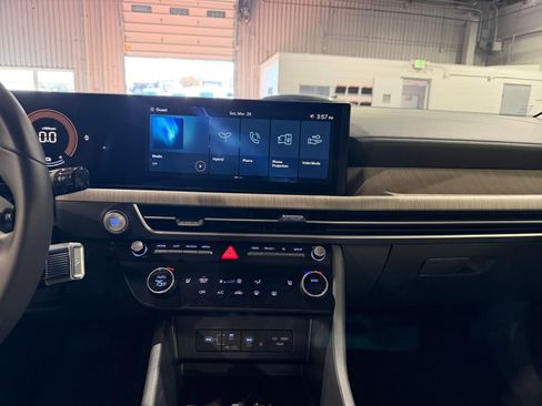 Used 2025 Hyundai Sonata SEL image 17