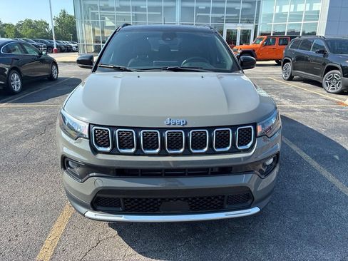 Used 2023 Jeep Compass Limited w/ Elite Group AWD/4WD image 2
