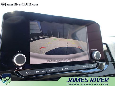Used 2025 Nissan Pathfinder SV FWD image 35