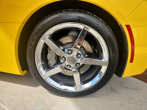 Used 2014 Chevrolet Corvette 3LT w/ 3LT Preferred Equipment Group image 37