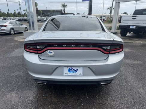 Used 2022 Dodge Charger SXT RWD image 4