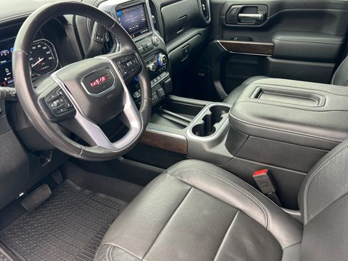 Used 2020 GMC Sierra 2500 SLT w/ Technology Package image 10