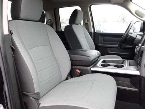 Used 2022 RAM 1500 Express w/ Wheel & Sound Group AWD/4WD image 31