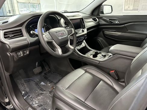 Used 2023 GMC Acadia SLT image 7