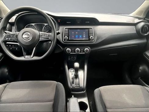 Used 2025 Nissan Kicks Play S FWD image 7