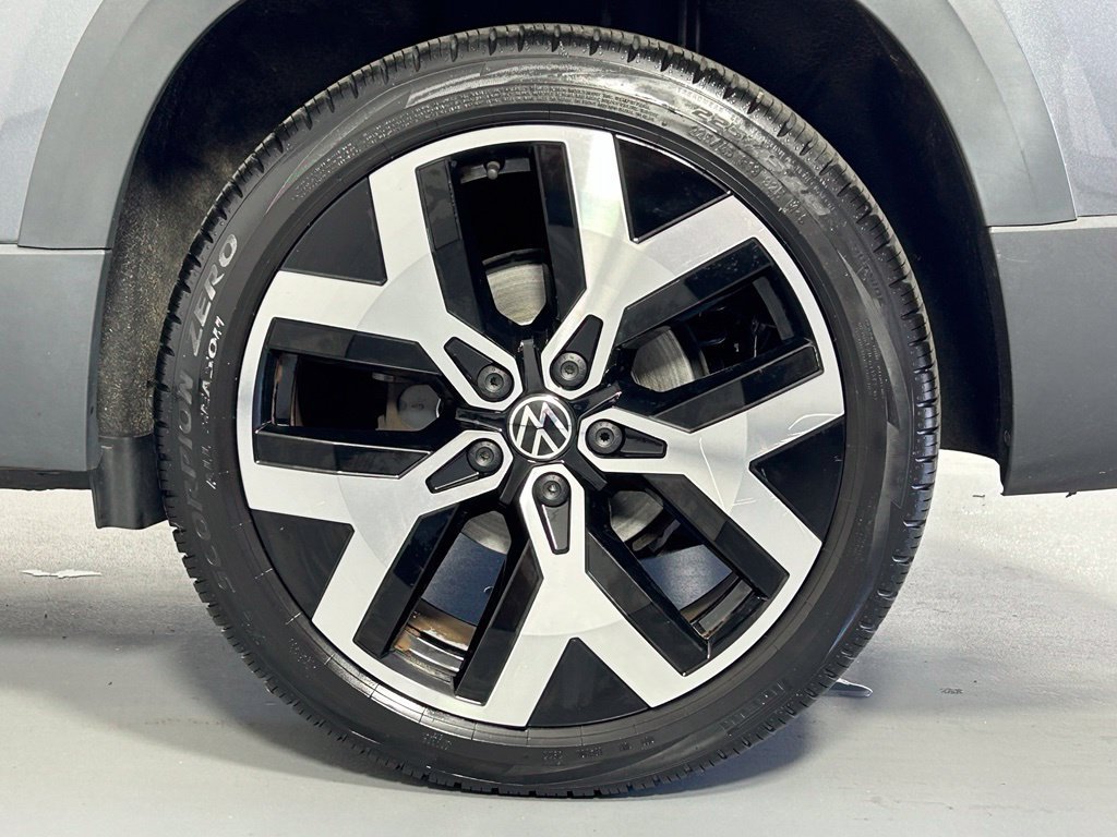 Used 2023 Volkswagen Taos SEL AWD/4WD image 38