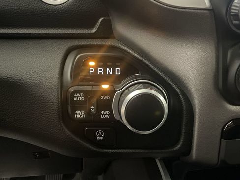 Used 2023 RAM 1500 Big Horn AWD/4WD image 9