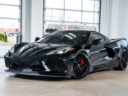 Used 2023 Chevrolet Corvette Stingray Preferred Cpe w/ Z51 Performance Package image 2