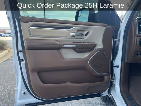 Used 2020 RAM 1500 Laramie image 12