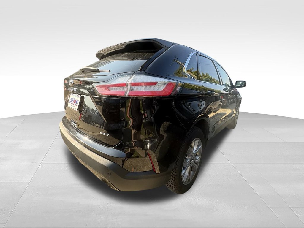 Used 2024 Ford Edge Titanium AWD/4WD image 5